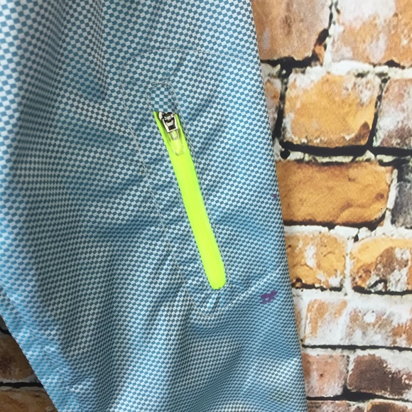 Nike Women Windbreaker with Hood - Picture 4 of 8